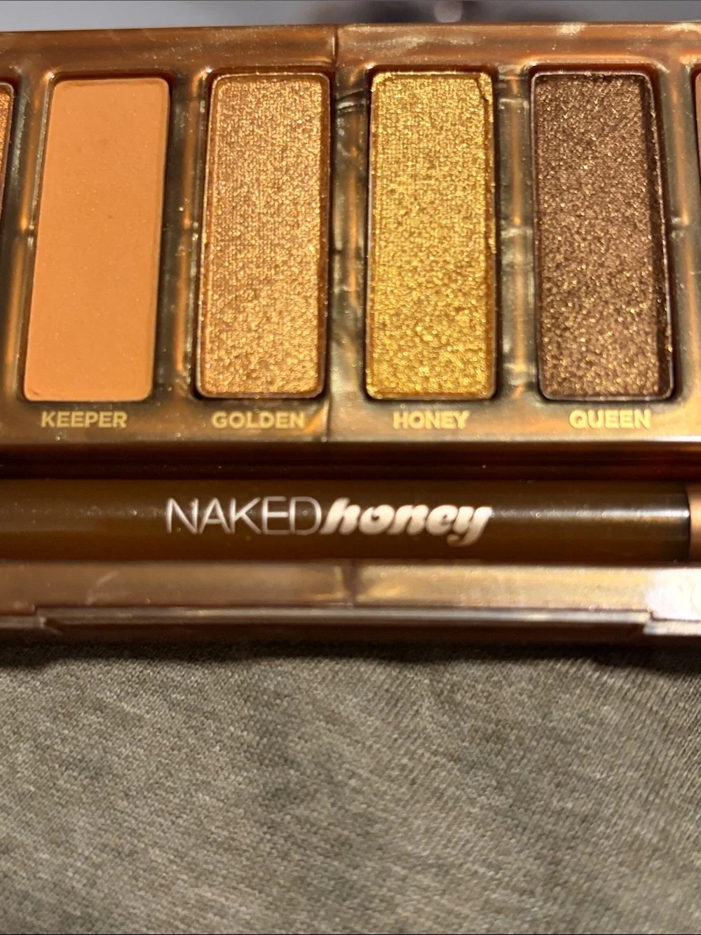 Discontinued Urban Decay Naked Honey Eyeshadow Palette (Original Brush)